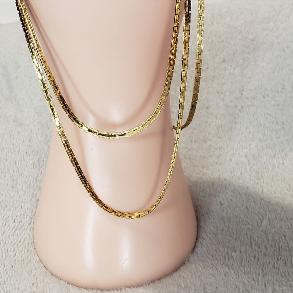 Bostonian Classic brick link chain necklace, Gold